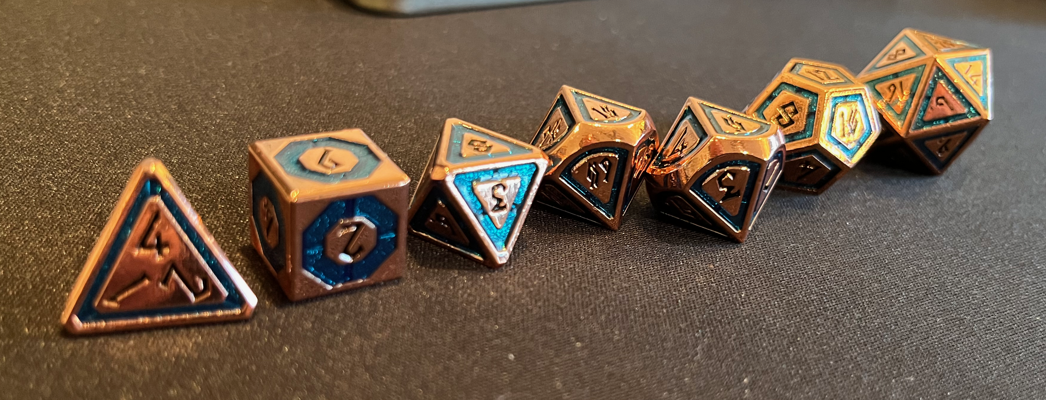 The same metal dice as before, from the front.